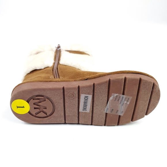 Kids Micheal Kors Boots! - Picture 5 of 5